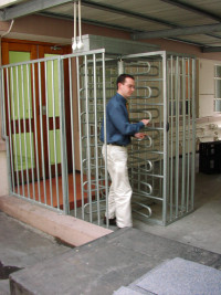imat turnstiles fullheight cage03