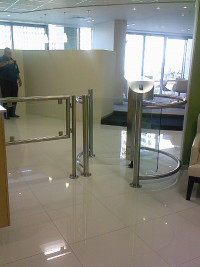 imat turnstiles half height glass06